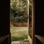 Penzion Nyugalom Az Erdo Koezepen