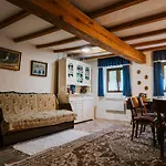 Nyugalom Az Erdo Koezepen Penzion 4*