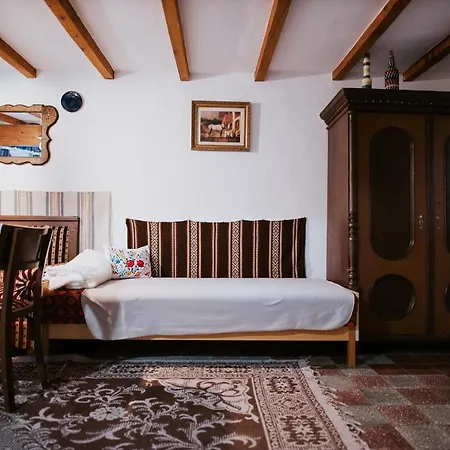 Nyugalom Az Erdo Koezepen 4*