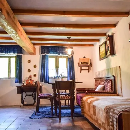 Nyugalom Az Erdo Koezepen 4*