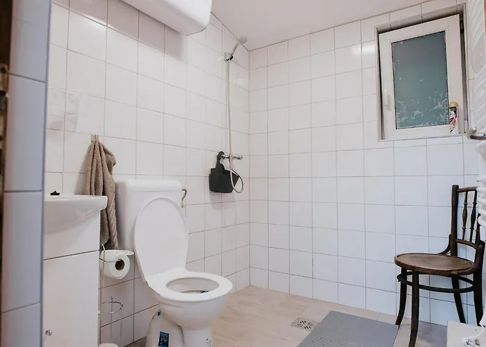 Nyugalom Az Erdo Koezepen 4*