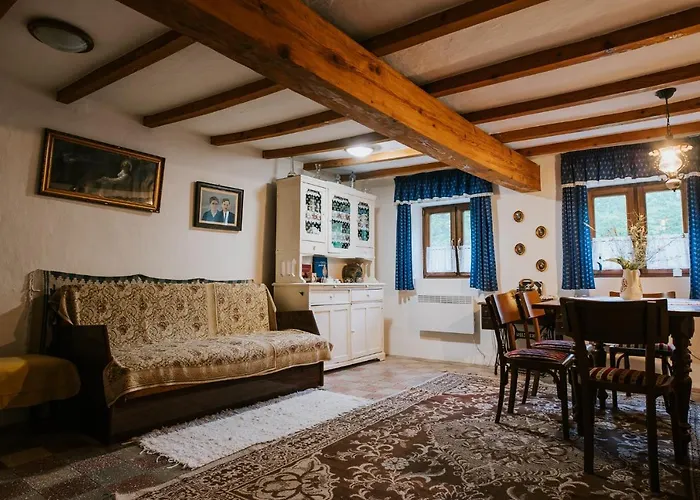 Nyugalom Az Erdo Koezepen Gasthof 4*