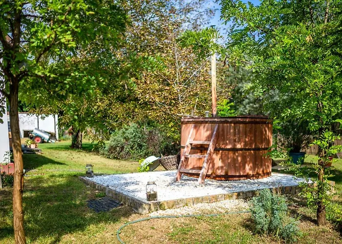 Nyugalom Az Erdo Koezepen Gasthof Ruzsa